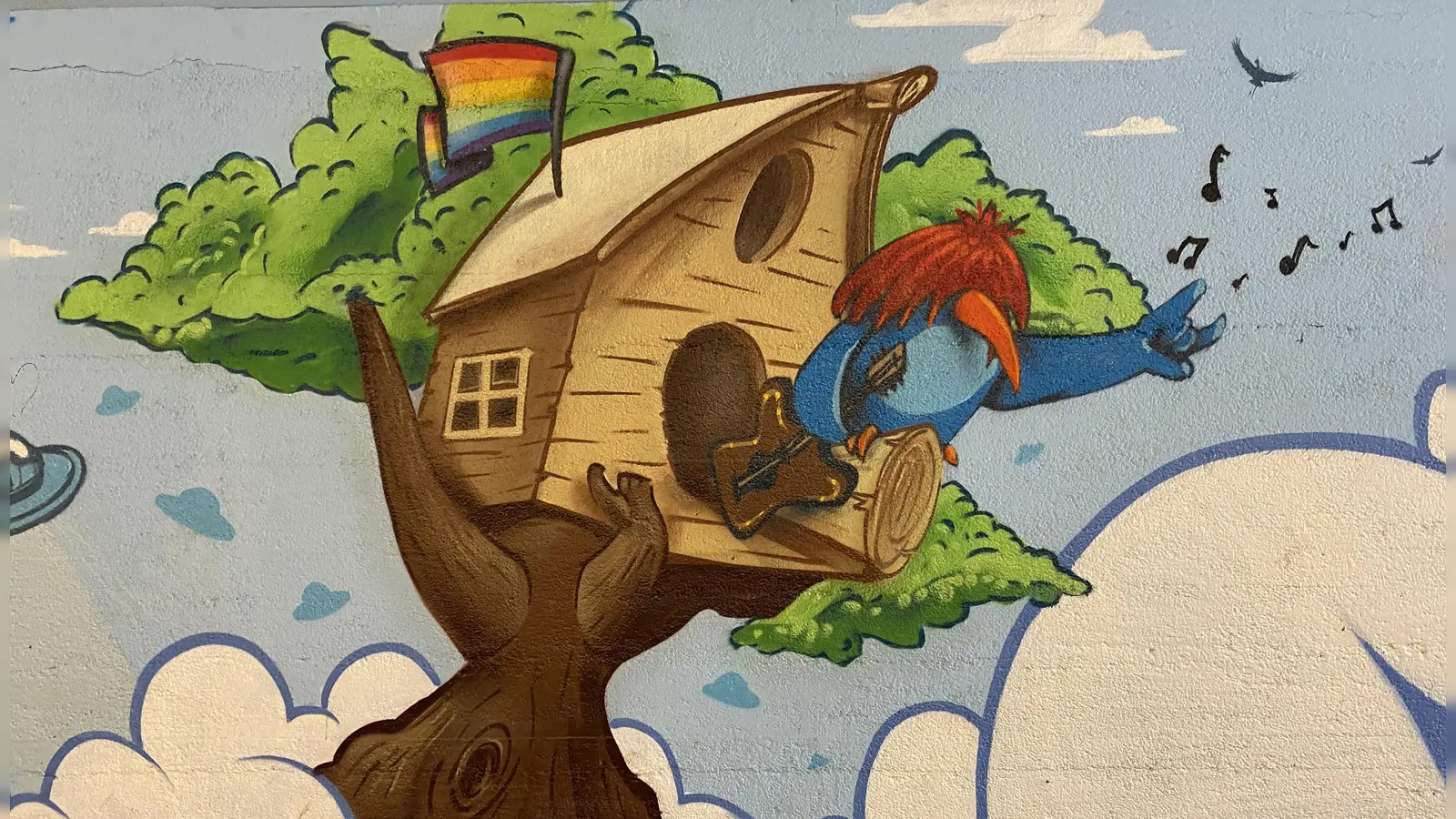 Fröhliche Street Art findet sich im Stadtteil an verschiedenen Stellen. Auch ihr widmet sich das neue Jahresheft des Geschichtsvereins. (Foto: GSLM)