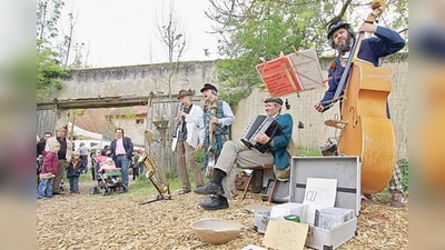 Die Prager Gruppe Motovidlo fühlt sich in breitgefächerten Musikgenres zu Hause.  (Foto: VA)
