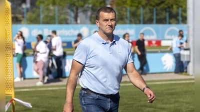 Bleibt Geschäftsführer der Profifußball-Tochter: Manfred Paula. (Archivbild: Anne Wild)