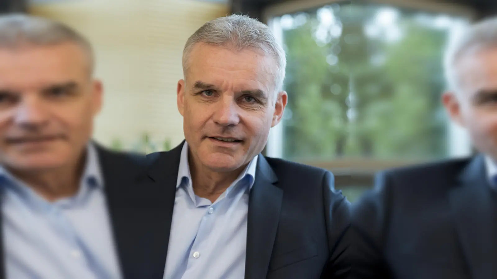 Stefan Hafner heißt der neue kaufmännische Geschäftsführer der Gemeindewerke Holzkirchen. Er unterstützt damit Albert Götz. (Foto: Gemeindewerke Holzkirchen)