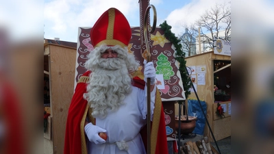 Wer noch vergeblich nach einem Nikolaus sucht, wird vielleicht bei der ZAV-Künstlervermittlung fündig. (Foto: hw)