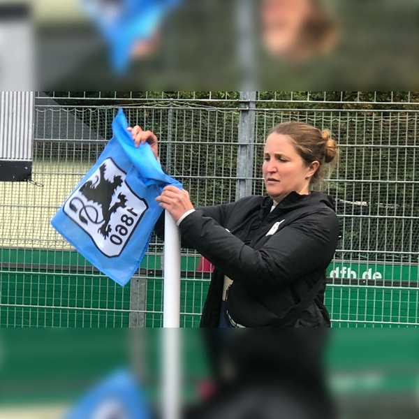 Zufrieden: Fußball-Abteilungsleiterin Vroni Seemann. (Foto: A. Seeler)