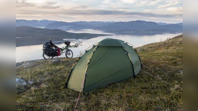 Ein Liegerad, ein Zelt und viel wilde Natur: Das prägte Christoph Schernhammers Radreise. (Foto: Schernhammer)