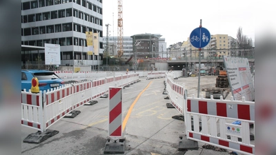 Seit 11. Dezember kommen Fußgänger und Radfahrer unter der Bahn durch.  (Foto: job)