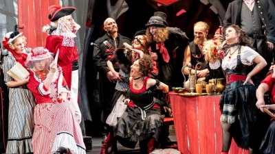 Lustiges Räuberleben: Im Wirtshaus geht's rund. (Foto: FLTB/ Robert James Perkins)