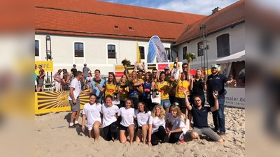 Die Sieger beim BVV Beach Masters in Ebersberg (Foto: Beachteam Standhardinger/Zass)
