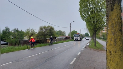 Die Truderinger Straße wird zwischen Baumkirchner Straße und Haringerweg umgestaltet. Geplant ist die Errichtung einer durchgehenden Radinfrastruktur. (Foto: bas)