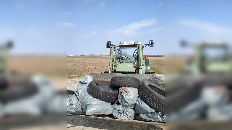 Am Samstag rief die Gemeinde Neufahrn zur Aktion "Saubere Landschaft" auf. Auch in Mintraching wurde fleißig gesammelt. (Foto: Stefan Dohl)