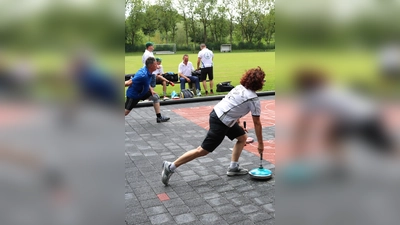 Der Fasanerie-Nord beim Eisstockschießen: ohne Eis. (Foto: Helmut Weltmaier)