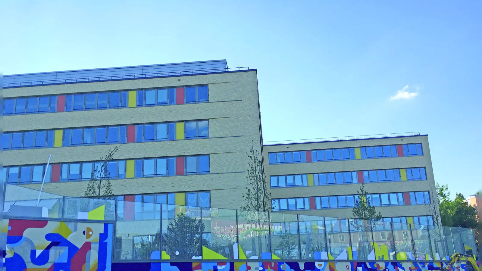 Der Name des Kulturzentrums LUISE setzt sich aus den drei angrenzenden Viertelnamen Ludwigsvorstadt, Isarvorstadt und Sendling zusammen. (Foto: lsc)