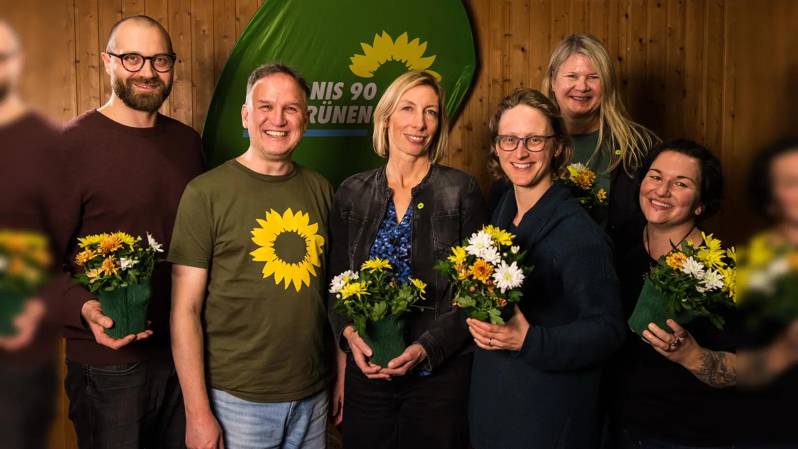 Der neue Vorstand der Karlsfelder Grünen (v. l.): Matthias Dohn, Martin Cremer, Heike Miebach, Susanne Bellmann Pérez, Dr. Yvonne Steng, Eliane Kinder.  (Foto: Klaus Miebach)