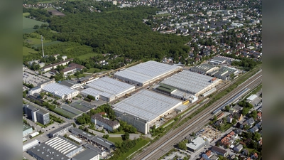 Ein Mammutprojekt: KraussMaffei plant sein Hauptwerk und Firmenzentrale von München-Allach (Foto) ab 2022 nach Parsdorf zu verlegen.  (Foto: KraussMaffei Gruppe)
