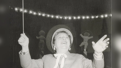 Auch nach dem Tod von Karl Valentin trat Liesl Karlstadt weiter auf. Zu ihrer Solokarriere gibt es jetzt online neue Sammlungen zu sehen.  (F.: © Valentin-Karlstadt-Musäum, München )