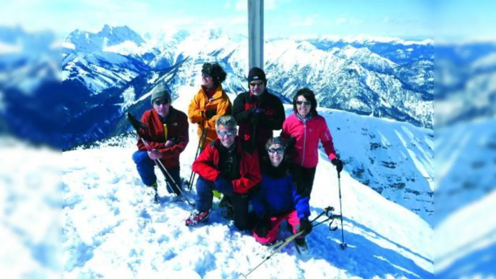 Die Tourengruppe der Ski- und Bergsportabteilung des TSV Eintracht Karlsfeld auf dem Schafreuter. (Foto: pi)