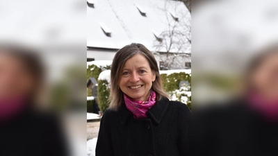 Anja Brandstäter lüftete das Geheimnis um die letzte Ruhestätte. (Foto: Hauck)