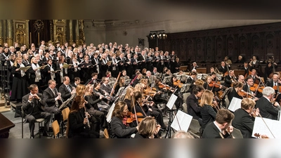 Chor und Orchester St. Michael bringen zwei eindrucksvolle Meisterwerke geistlicher Musik zu Gehör.  (Foto: Walter Glück)