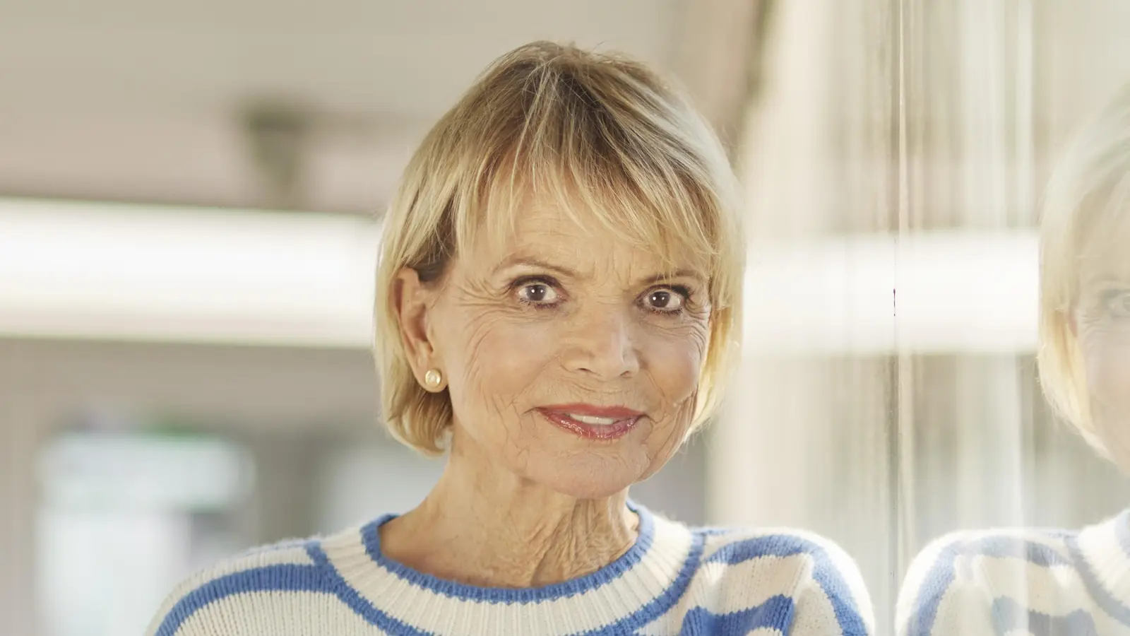 Die Schauspielerin Uschi Glas gratuliert herzlich zum 100. Geburtstag der Münchner Wochenanzeiger. (Foto: Enno Kapitza)