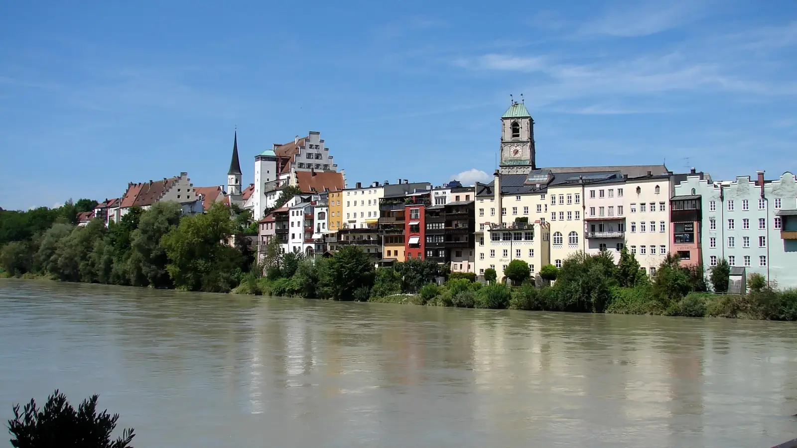 Die ADFC Radtour führt diesmal ins pittoreske Wasserburg am Inn. (Foto: H. Helmlechner/ CC BY-SA 4.0)