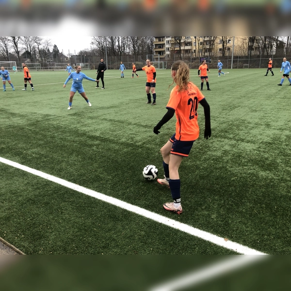 Harter Kampf: Löwinnen zu Gast in Milbertshofe. (Foto: AS)