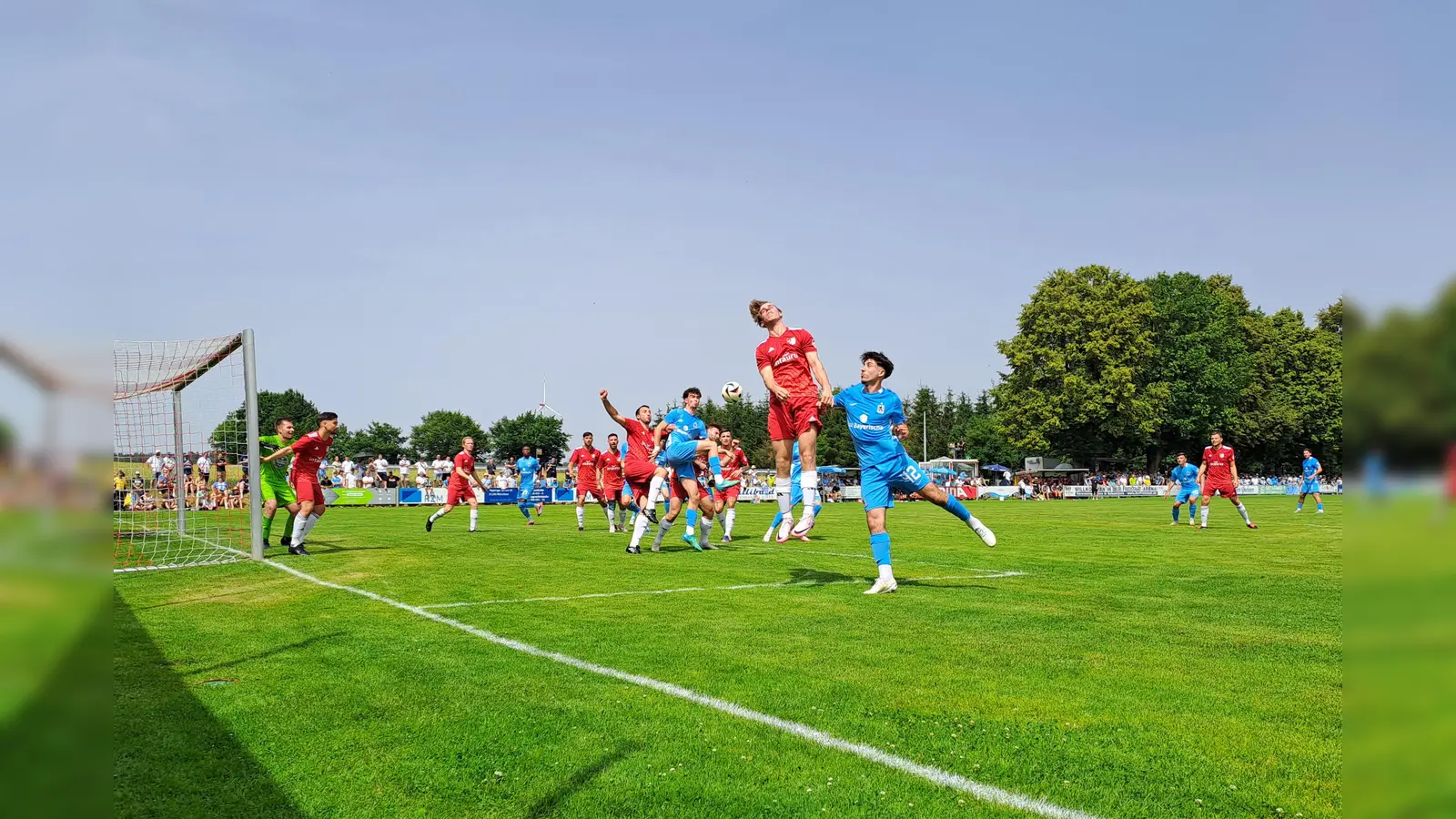Hitzeschlacht: Jubiläumsspiel in Sulzemoos. (Foto: M. Forster)