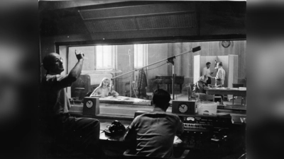 Propaganda oder Freiheit? Studio von Radio Free Europe in den 1950er Jahren. (Foto: © Radio Free Europe/ Radio Liberty)