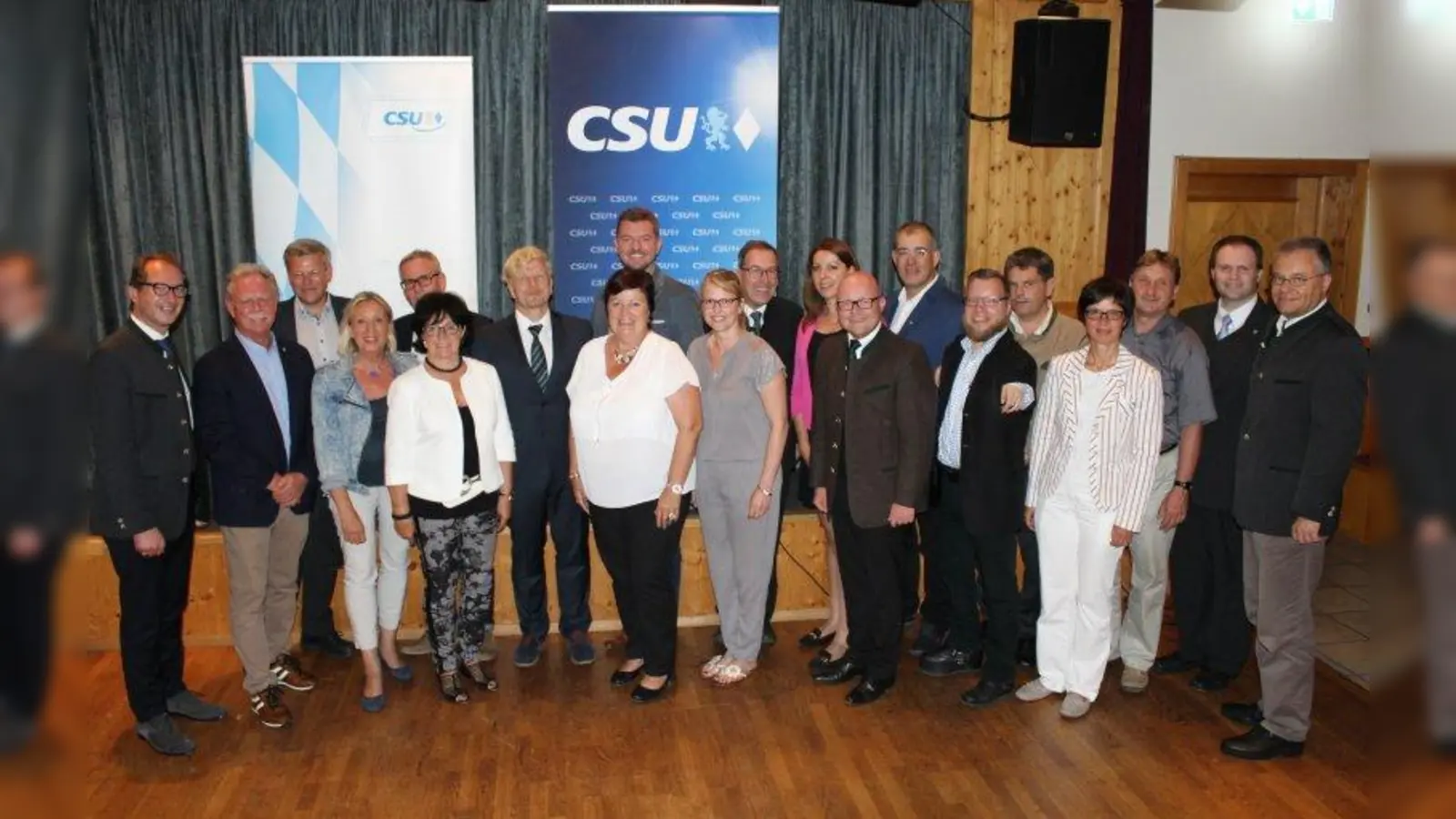 Der neu gewählte Kreisverband. Vorsitzender Alexander Dobrindt steht ganz links. (Foto: CSU-Kreisverband)