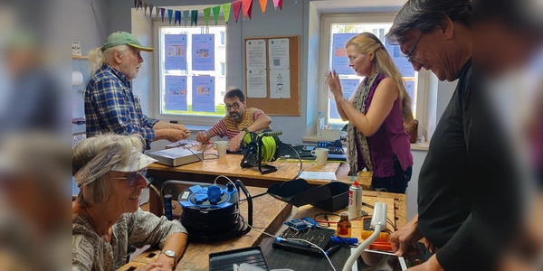 In der Zwischennutzung Karli17 werden verschiedene Kurse sowie ein Reparaturtreff und eine offene Werkstatt angeboten. (Foto: Kultur- und Bürgerhaus Pelkovenschlössl)