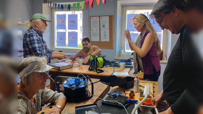 In der Zwischennutzung Karli17 werden verschiedene Kurse sowie ein Reparaturtreff und eine offene Werkstatt angeboten. (Foto: Kultur- und Bürgerhaus Pelkovenschlössl)