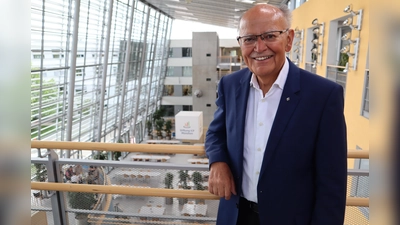 Der langjährige Bezirkstagspräsident von Oberbayern, Josef Mederer, unterstützt den Stiftungsrat der Stiftung ICP München. (Foto: ICP)