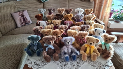 33 Trostbärlis warten auf ihren Einsatz. (Foto: KIT)
