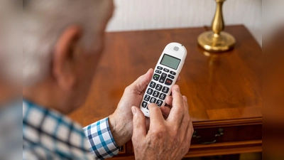 Um Senioren vor Trickbetrügern zu schützen, die den Landkreis unsicher machen, gibt es gleich zwei Info-Veranstaltungen im November.  (Foto: Polizeiliche Kriminalprävention)