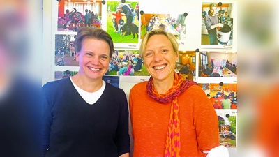 Das Leitungsteam Tina Flammensböck (l.) und Birgit Herwig freut sich sehr über die gute Nachricht. (Foto: bb/ Archiv)