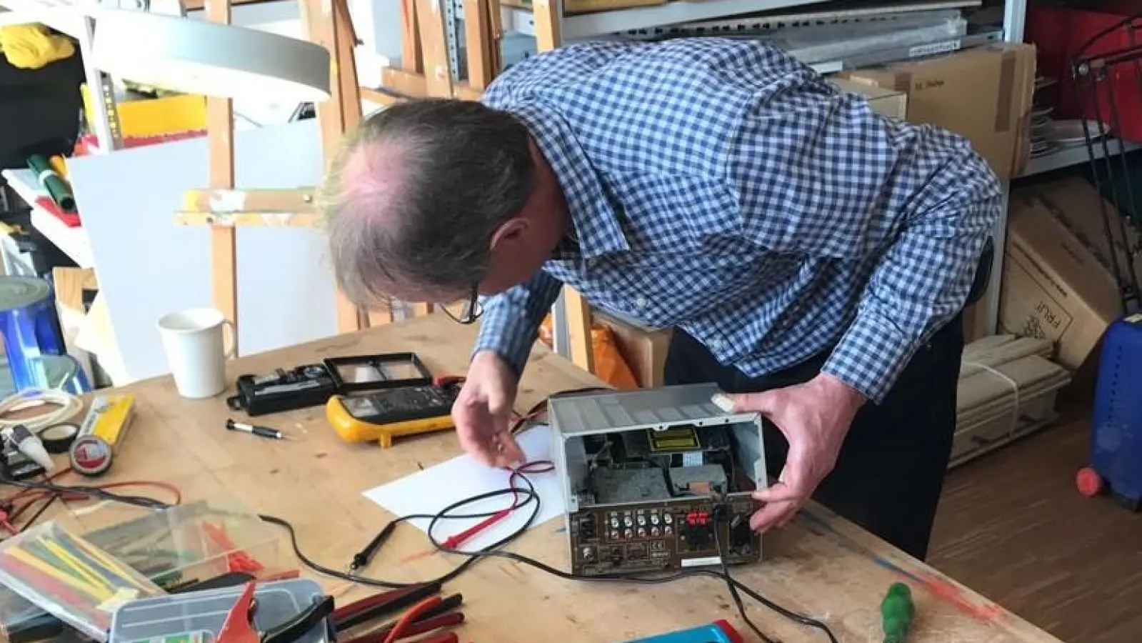 So geht Nachhaltigkeit: Alte, defekte Dinge reparieren, anstatt sie wegzuwerfen und neu zu kaufen. (Foto: Echo e.V.)