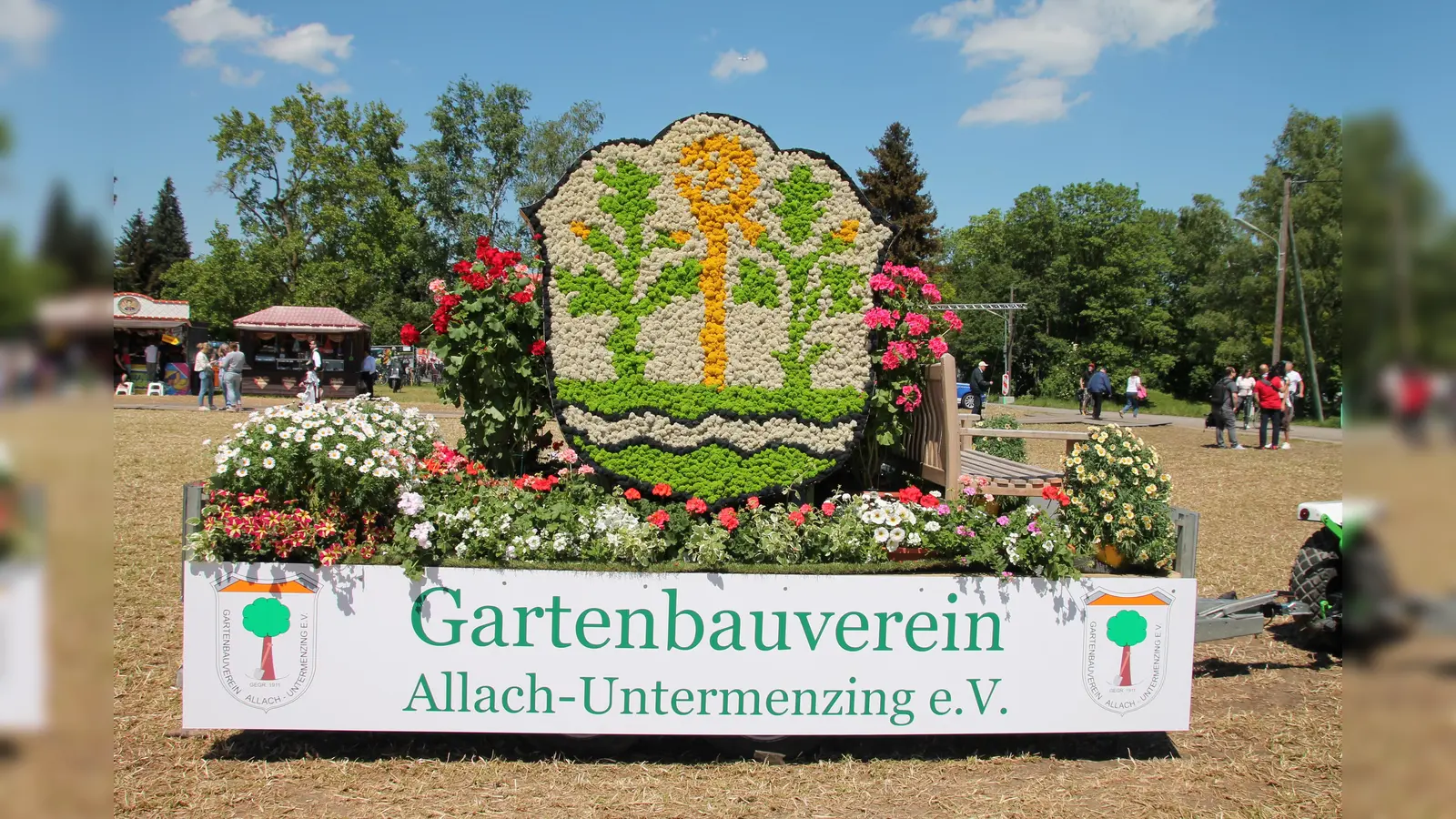 Der Gartenbauverein hat das Allacher Wappen nachgebildet. (Foto: bb)