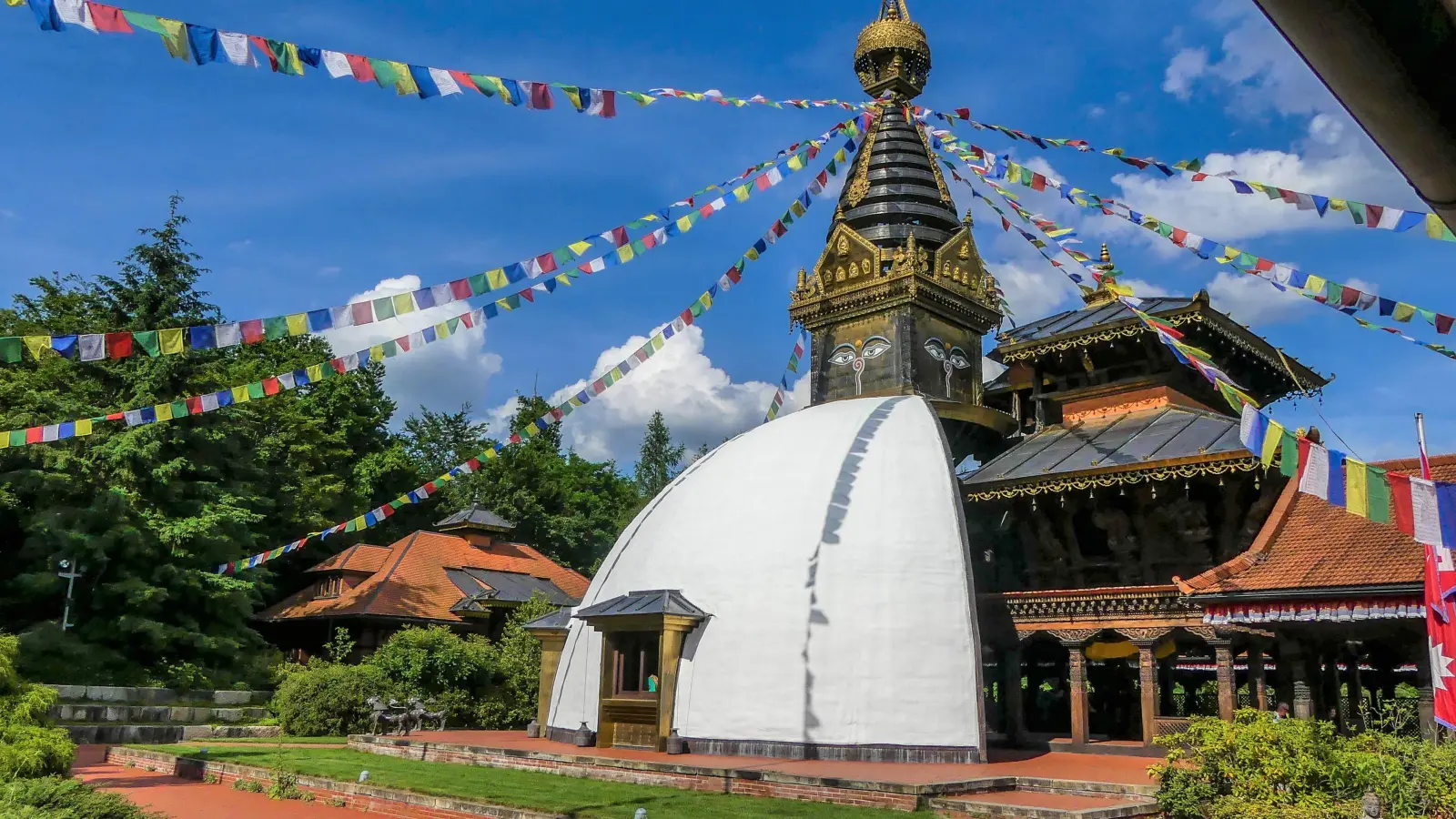 Am 12. Juni geht es mit dem Kulturförderverein Krailling e.V. nach Regensburg u.a. in den Nepal Himalaya Park. (Foto: Nepal Himalaya Park Stiftung )