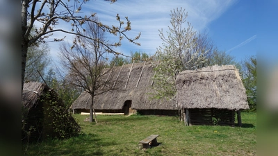 Bis Ende September kann der Bajuwarenhof jeden Sonntag von 11 bis 17 Uhr besucht werden. (Foto: Anja Pütz)