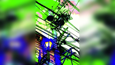 Die Werke von Matthias Holzapfel erinnern zum Teil an abstrakte Malerei.  (Foto: Holzapfel_KIK_Ausstellung)