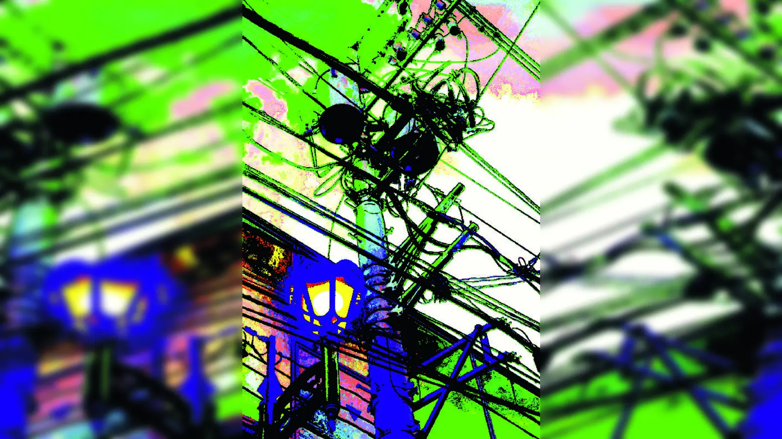 Die Werke von Matthias Holzapfel erinnern zum Teil an abstrakte Malerei.  (Foto: Holzapfel_KIK_Ausstellung)