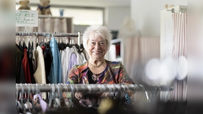 In der Schickeria gibt es ein vielfältiges Angebot modischer, gut erhaltener und vor allem preiswerter Kleidung und Accessoires aus zweiter Hand.  (Foto: dh)