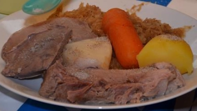 Die Original Truderinger Böllerschützen laden ein zum Kesselfleischessen. (Foto:  Original Truderinger Böllerschützen)