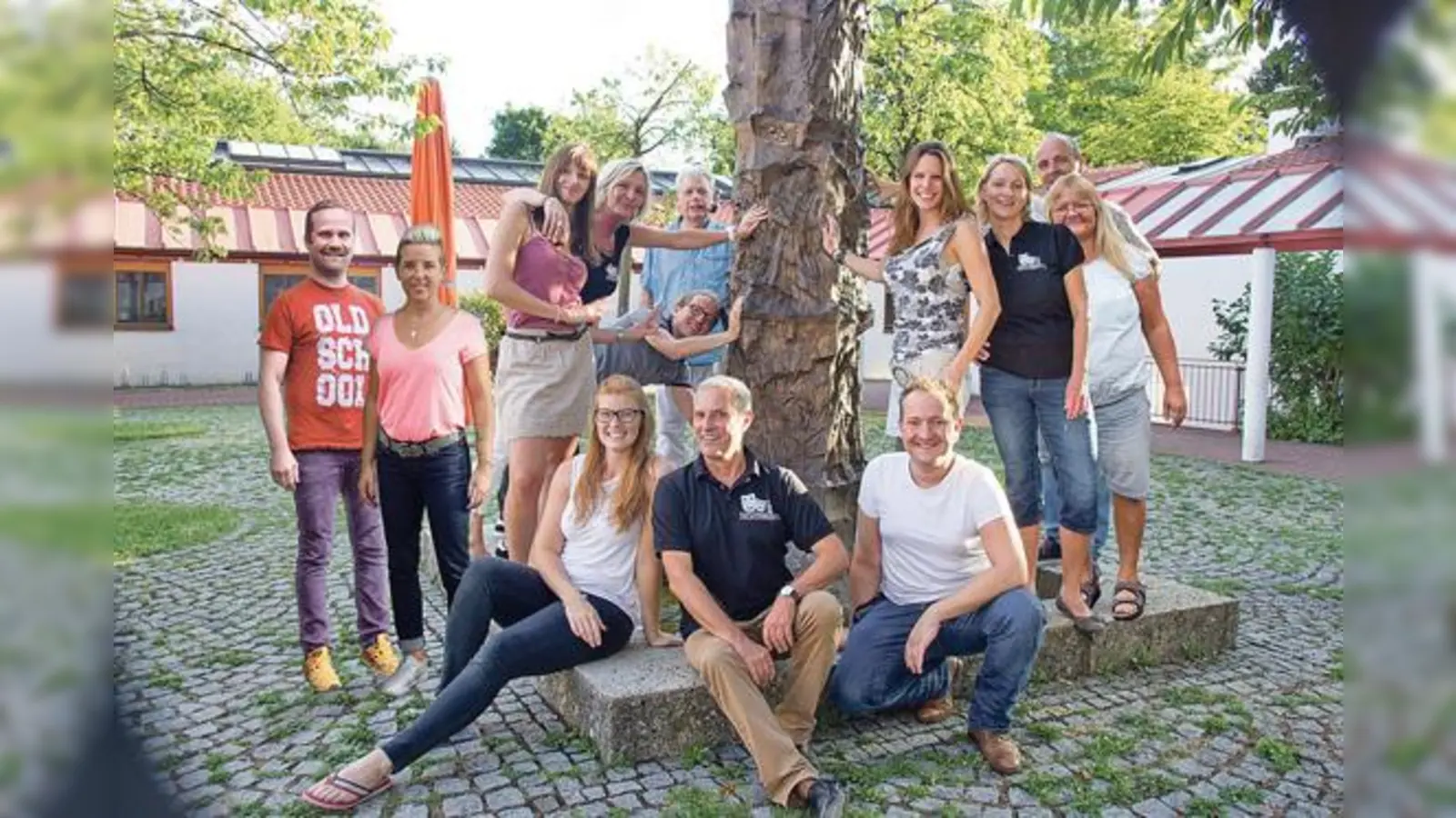 Das Ensemble des Theaterbrettls aus Zamdorf bringt anlässlich ihres 25-jährigen Bestehens eine fulminante Komödie auf die Bühne.	 (Foto: Theaterbrettl)