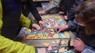Unter anderem können eigene Mosaikbilder gestaltet werden.  (Foto: BI Mehr Platz zum Leben)