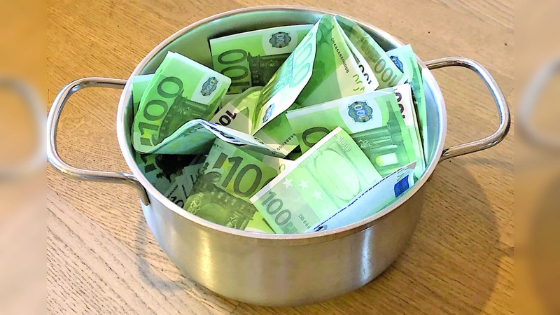 Einbrecher kennen jedes Bargeld-Versteck. Bei Diebstahl zahlen die Versicherungen meist nur einen kleinen Teil des Verlustes. (Foto: pst)