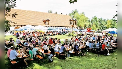Immer wieder stark: Das Hoffest auf dem Museumsgelände (hier ein Bild von 2014) ist gut in den Holzland-Festkalender integriert. 	 (Foto: kw)