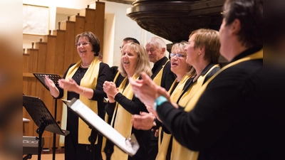 Bei den Valleyer Kulturtagen 2019 begleitet der Gospelchor Valley Voices die hl. Messe am Sonntag in der Unterdarchinger Kirche . (Foto:  Ramona Meisl)