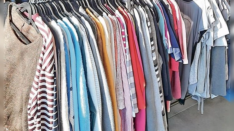 Besucher können bis zu zehn gut erhaltene Kleidungsstücke gegen neue Lieblingsstücke eintauschen.  (Archivbild: tab)
