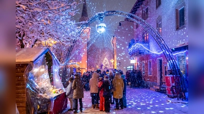 Zu einem zauberhaften Adventsmarkt wird am dritten Adventswochenende eingeladen. (Foto: MKF_MaxKalup)