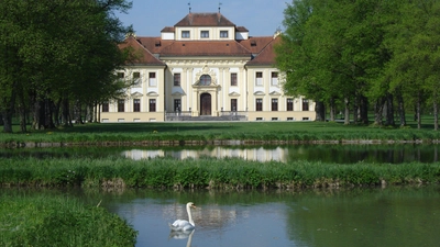 Schloß Lustheim wird am 21. September Schauplatz eines rauschenden Barockfestes für alle mit Musik, Tanz und vielen mehr.  (F.: © Bay. Schlösserverw.; Ambild Bildarchiv, A. Müller)