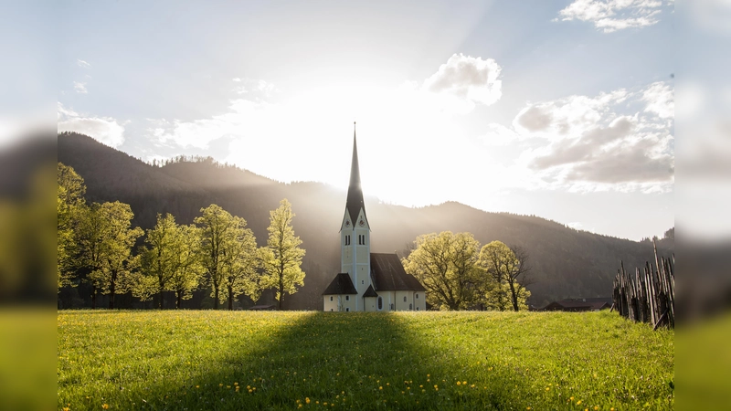 Die Pferdesegnung findet an der Fischhauser Kapelle statt. (Foto: Markus Wasmeier)
