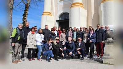 Zu Gast im Landkreis München war eine Delegation aus dem Partnerlandkreis Wieliczka, hier vor der Wieskirche in Steingaden (Kreis Weilheim-Schongau). (Foto: LRA München)